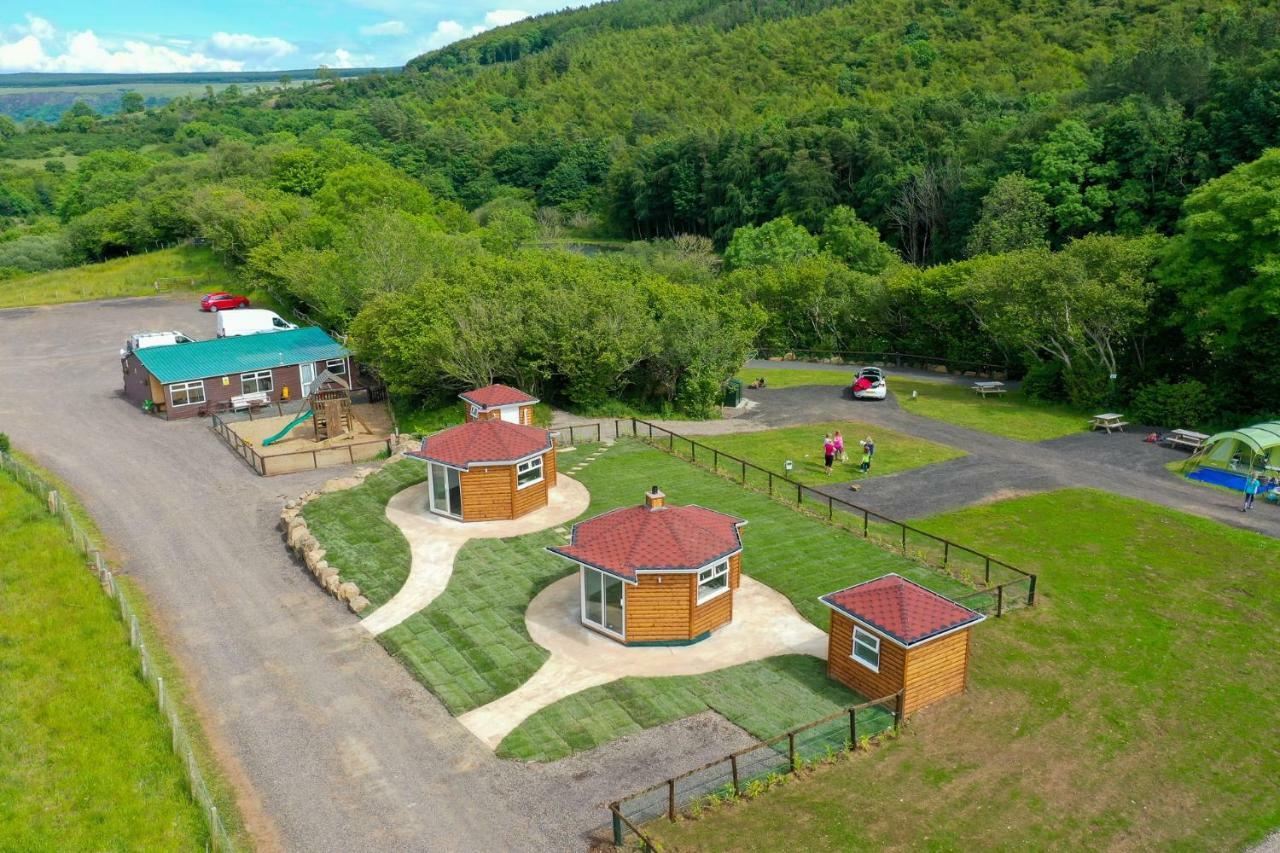 Вилла Waterfall Caves Turn-Around-Houses Лимавади Экстерьер фото