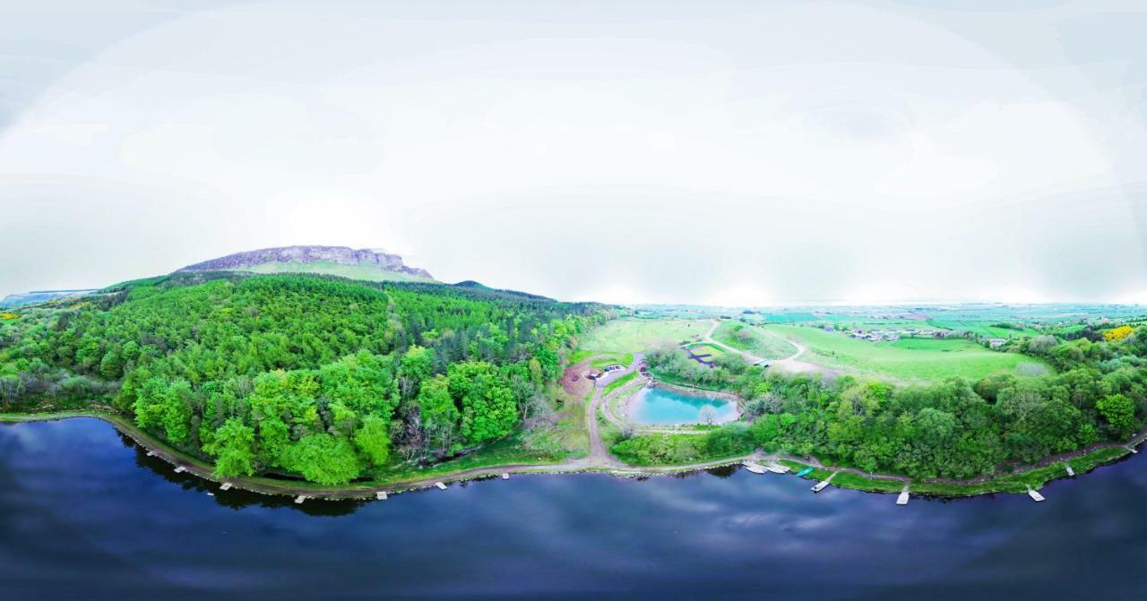 Вилла Waterfall Caves Turn-Around-Houses Лимавади Экстерьер фото